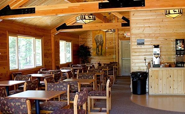 | Denali Grizzly Bear Resort