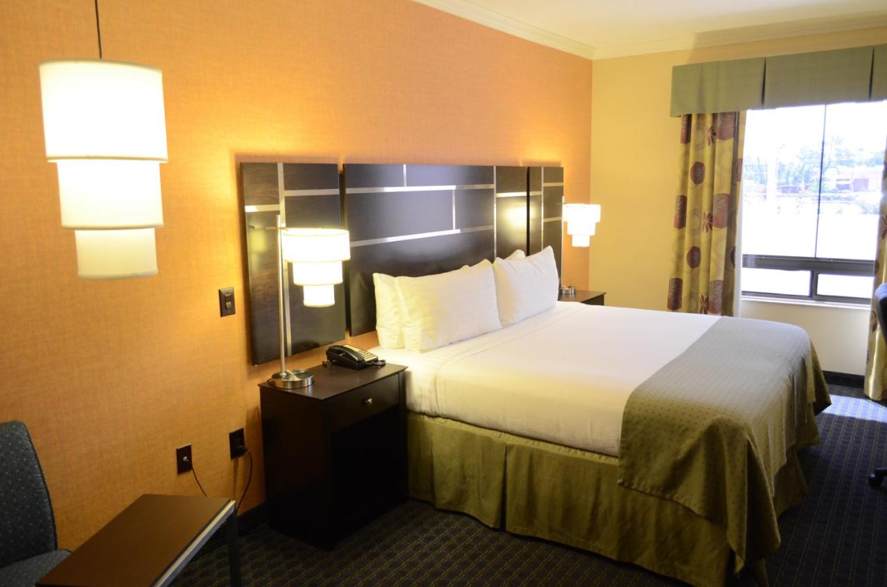 | Holiday Inn Channelview, an IHG Hotel