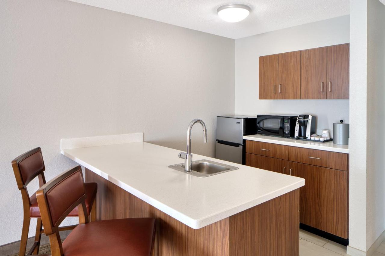 Feature Suite - Non-Smoking at Holiday Inn Express Statesboro by IHG