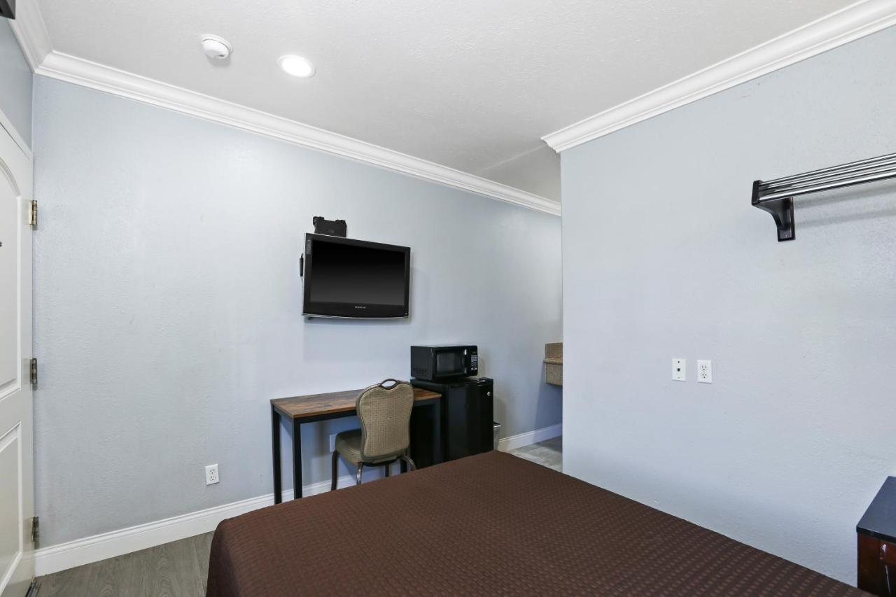 Double Room at 3rd Avenue Inn