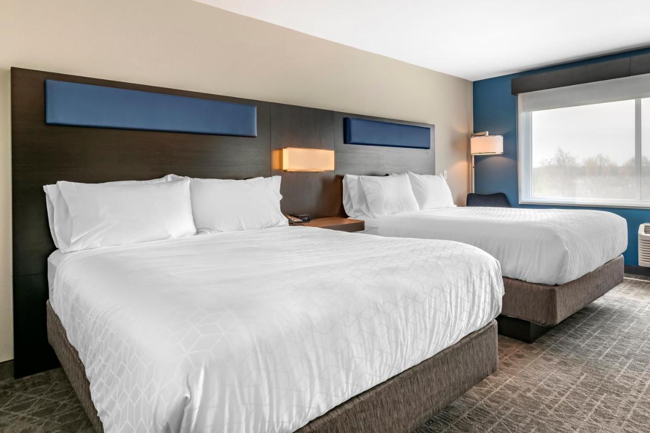 | Holiday Inn Express & Suites - Lancaster - Mount Joy, an IHG Hotel