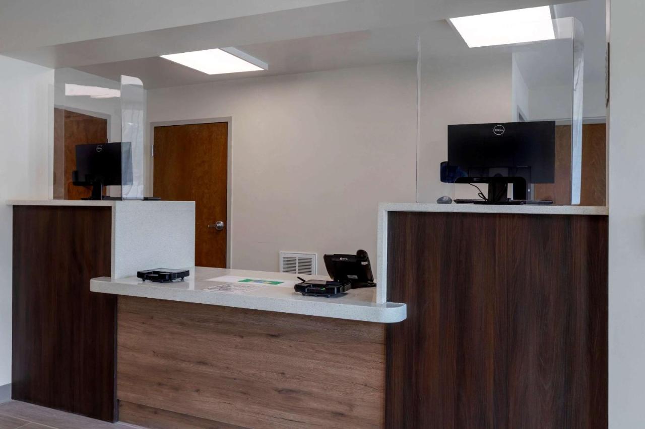  | Quality Inn Saint Petersburg North-Tampa Bay