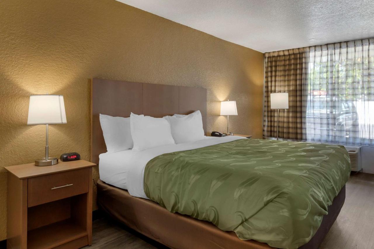 | Quality Inn Saint Petersburg North-Tampa Bay