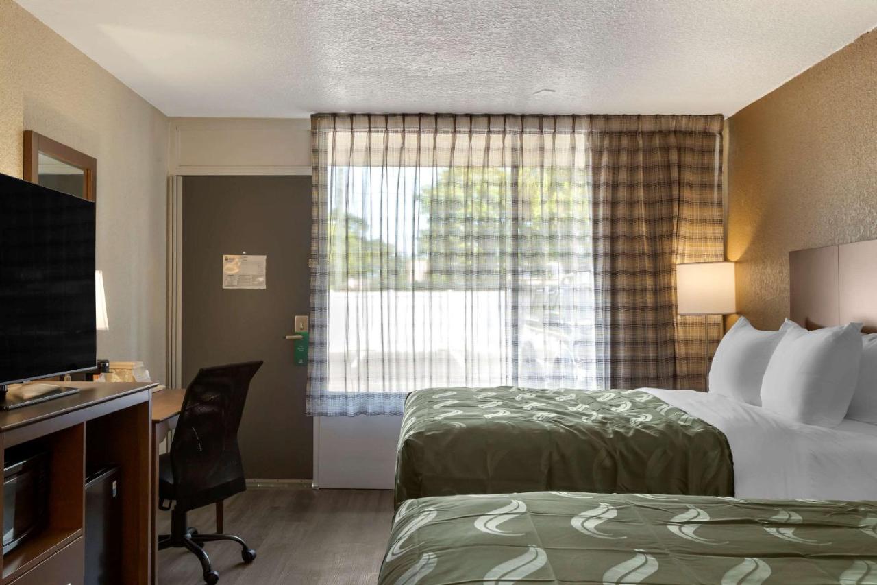 | Quality Inn Saint Petersburg North-Tampa Bay