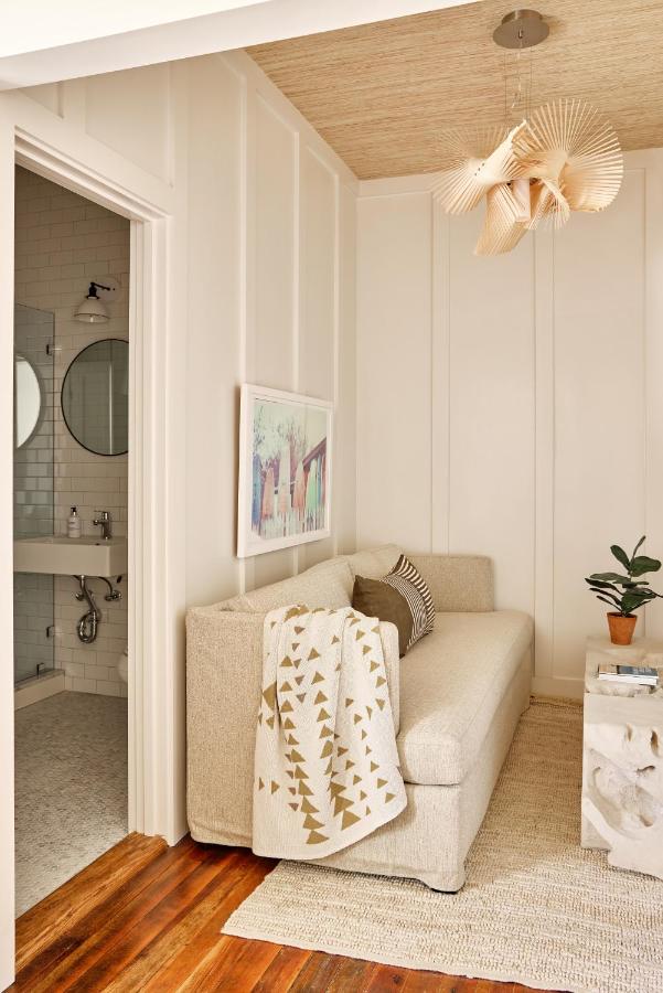 Deluxe Queen Room at Block Island Beach House