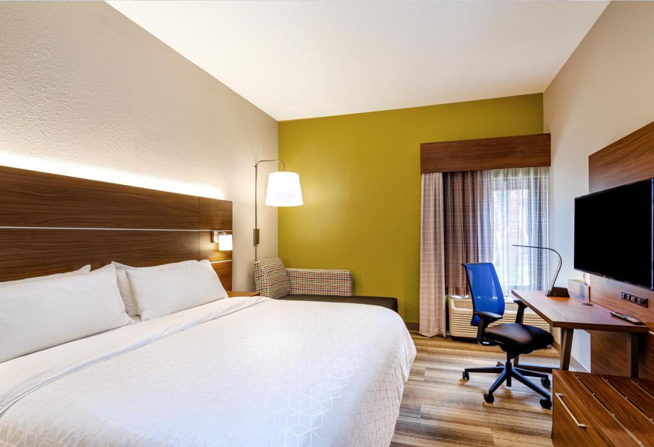 King Room - Non-Smoking at Holiday Inn Express Tampa-Brandon by IHG