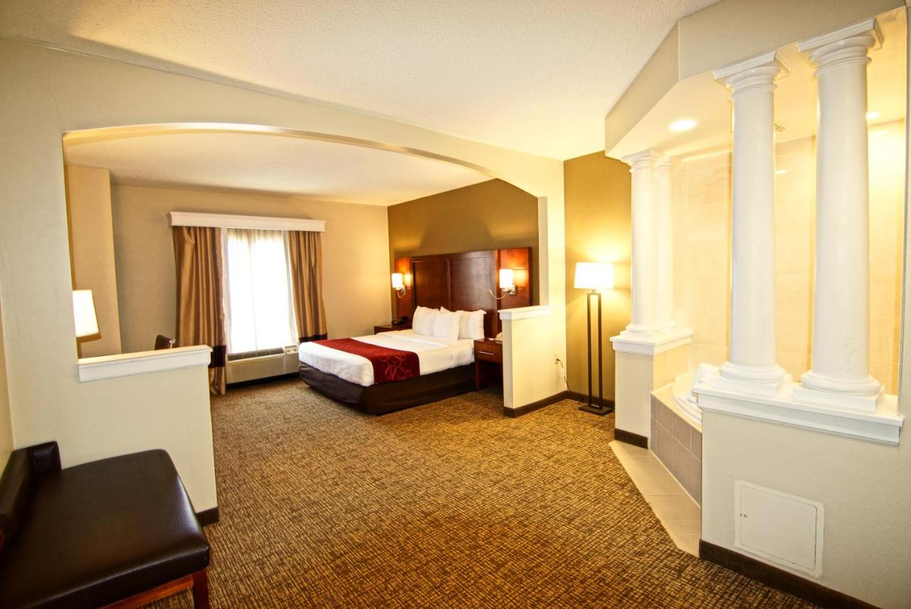 | Comfort Suites Near University