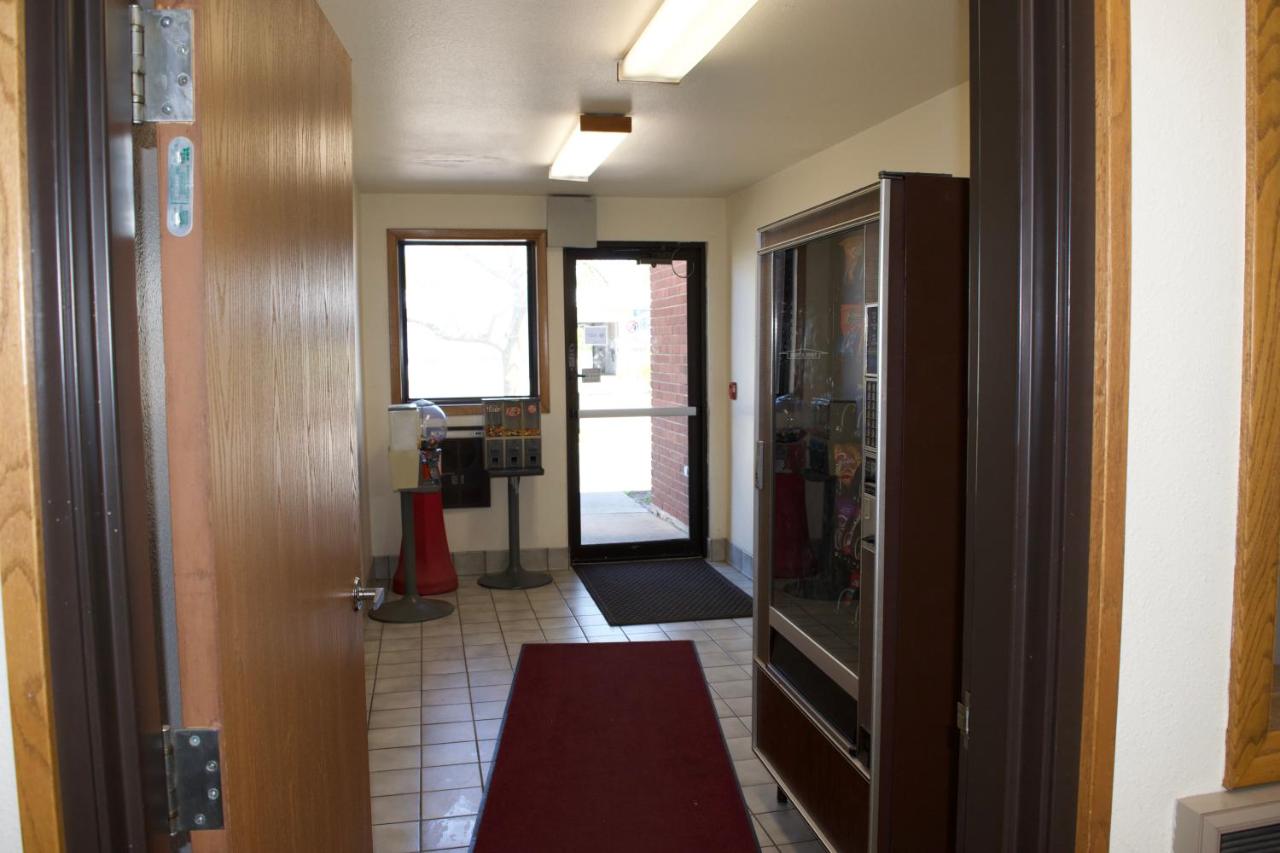 | AmeriVu Inn and Suites Shawano WI