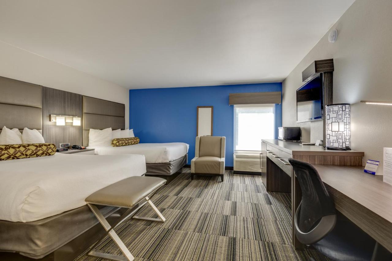 | Alexis Inn and Suites Hotel