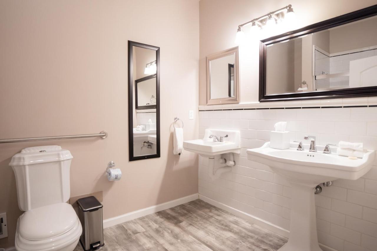 Double Room - Disability Access at Amsterdam Castle