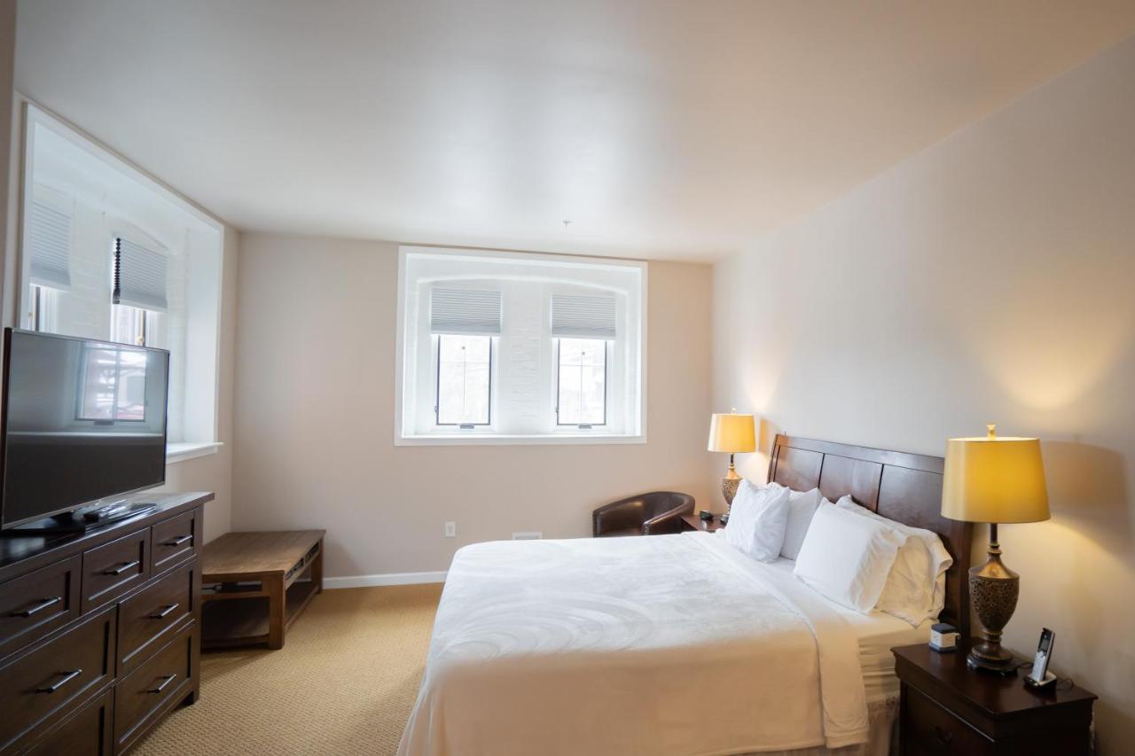 Deluxe Junior Suite at Amsterdam Castle
