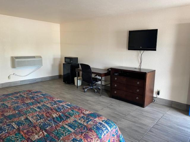 | Texas Inn Seguin