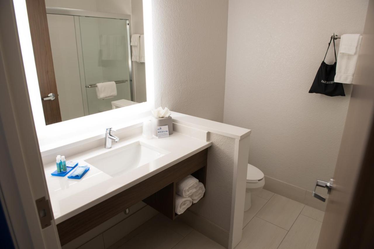 Queen Room with Two Queen Beds - Non-Smoking at Holiday Inn Express & Suites Mishawaka - South Bend by IHG