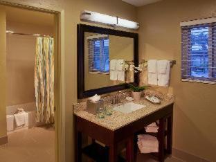 Room #5950559 at Best Western Plus Beach View Lodge Carlsbad