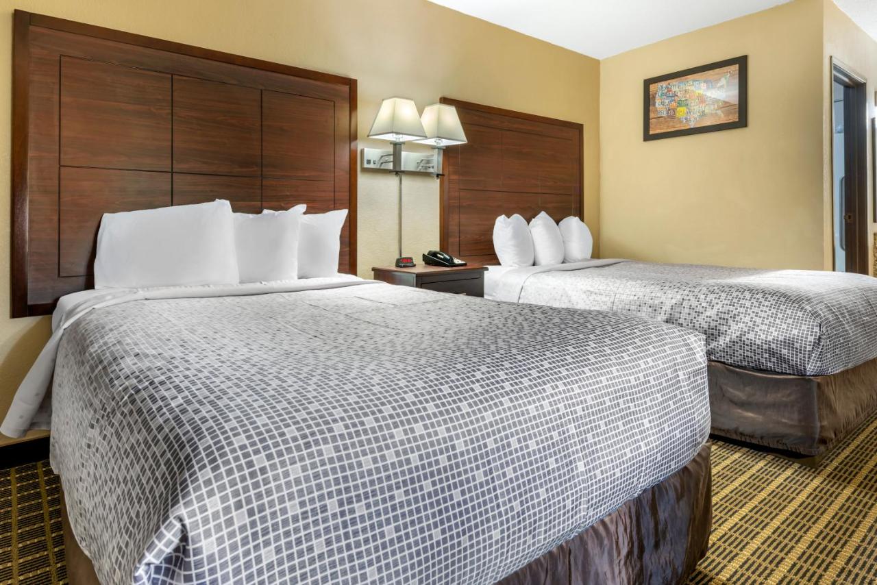 Double Room with Two Double Beds - Non-Smoking at Econo Lodge La Crosse North