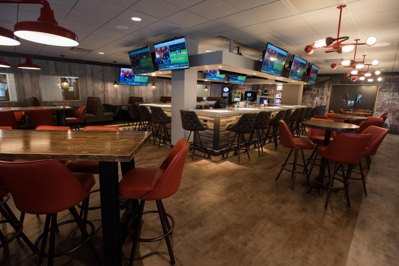 | Holiday Inn Rock Island-Quad Cities, an IHG Hotel