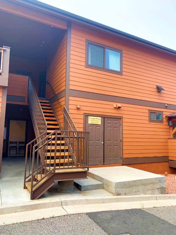 | Canyon Plaza Premier Studio and Apartments