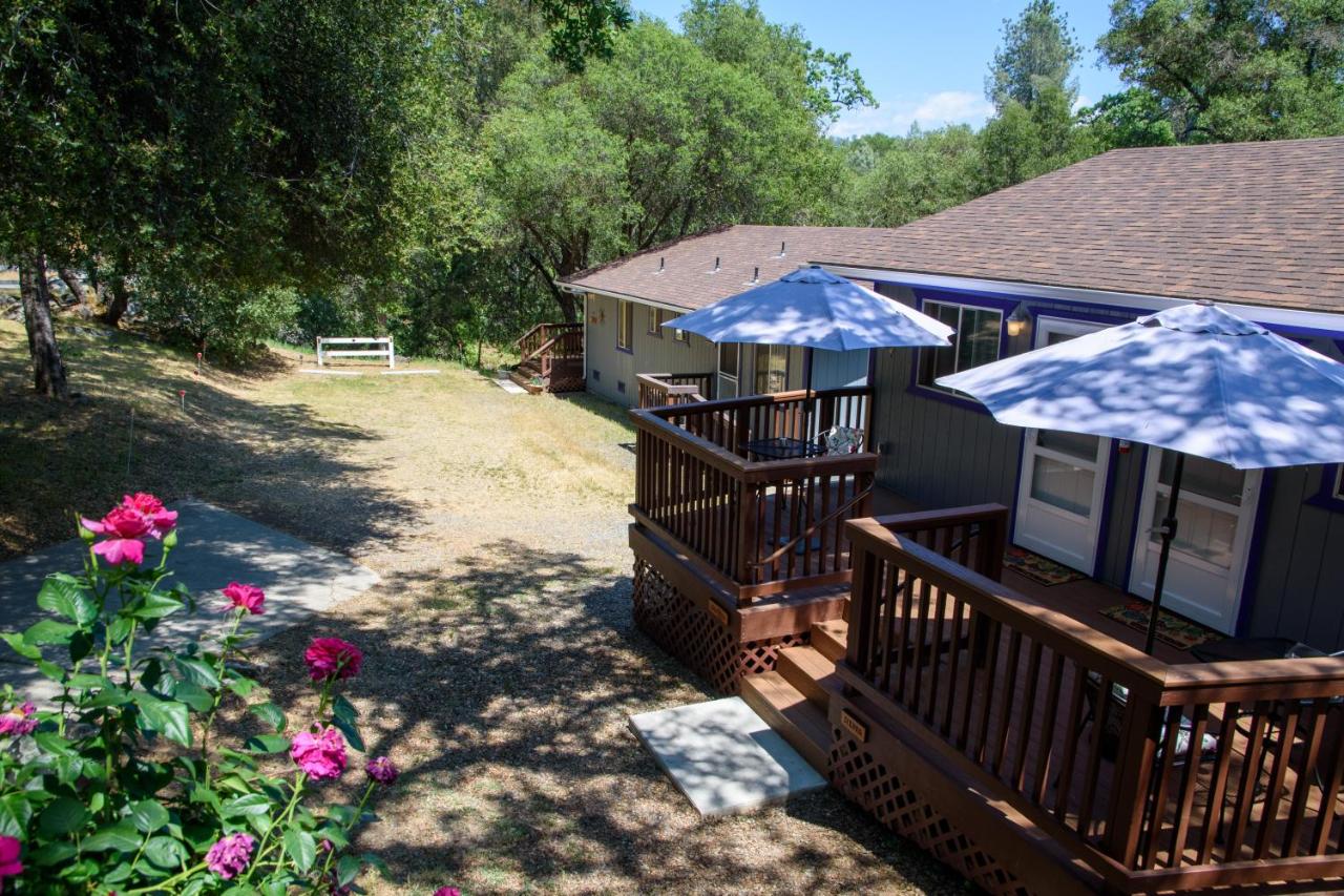 | Little Valley Inn