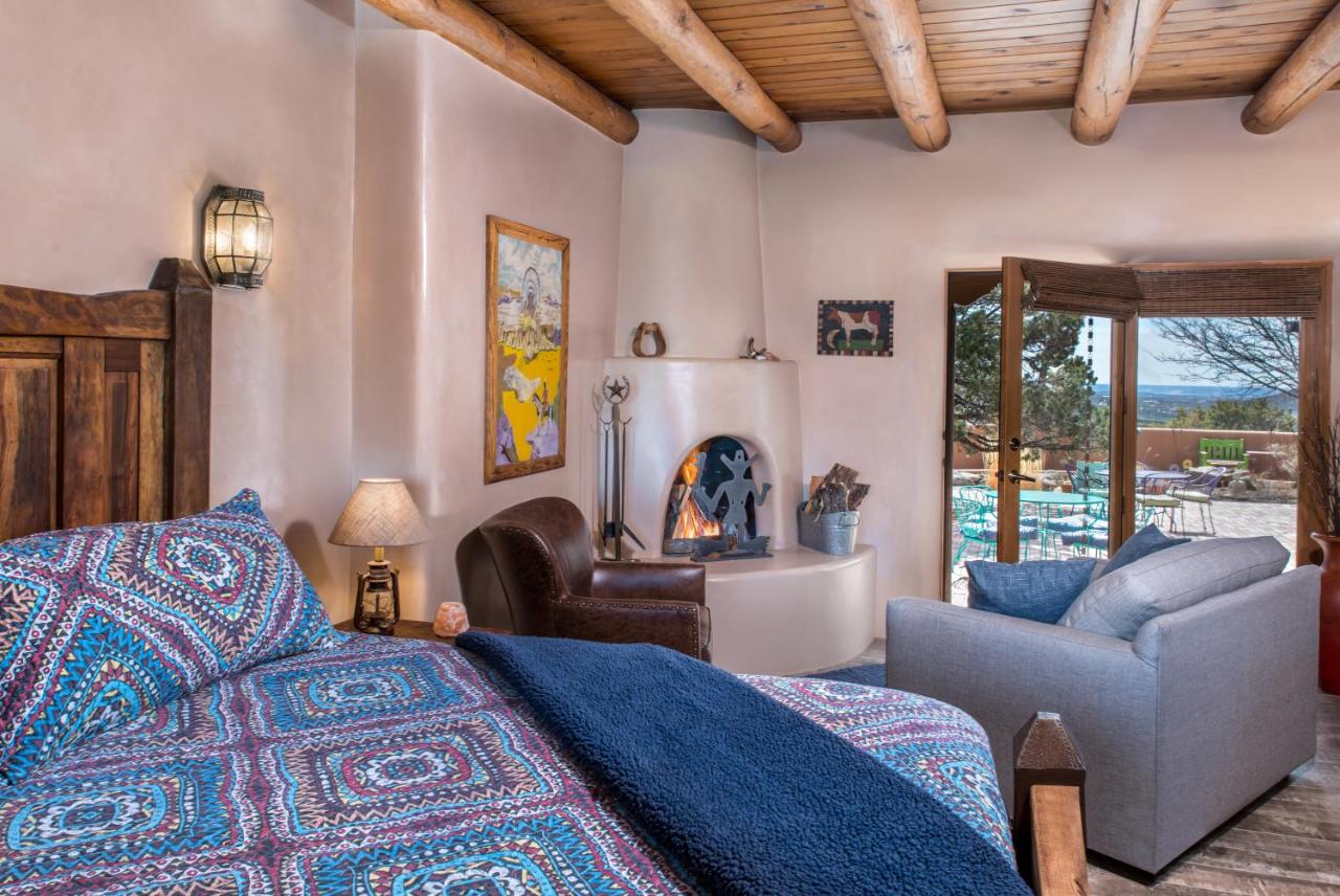 | Bobcat Inn
