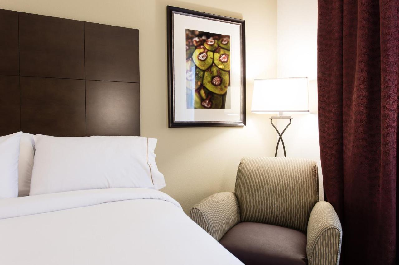 Standard Double Room at Holiday Inn Express & Suites Aiken by IHG