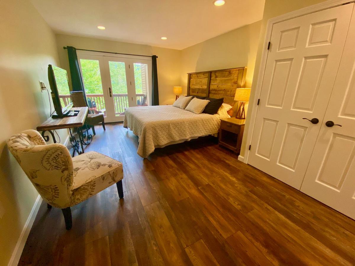 | C4 Beautiful, homey slopeside townhouse for your family getaway in the heart of the White Mountains!