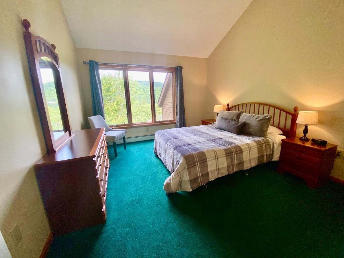 | C4 Beautiful, homey slopeside townhouse for your family getaway in the heart of the White Mountains!