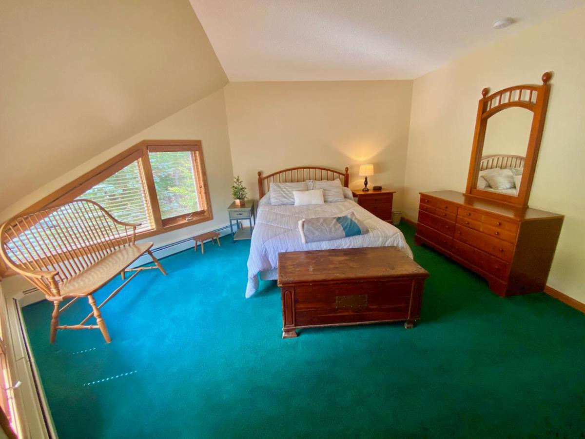 | C4 Beautiful, homey slopeside townhouse for your family getaway in the heart of the White Mountains!