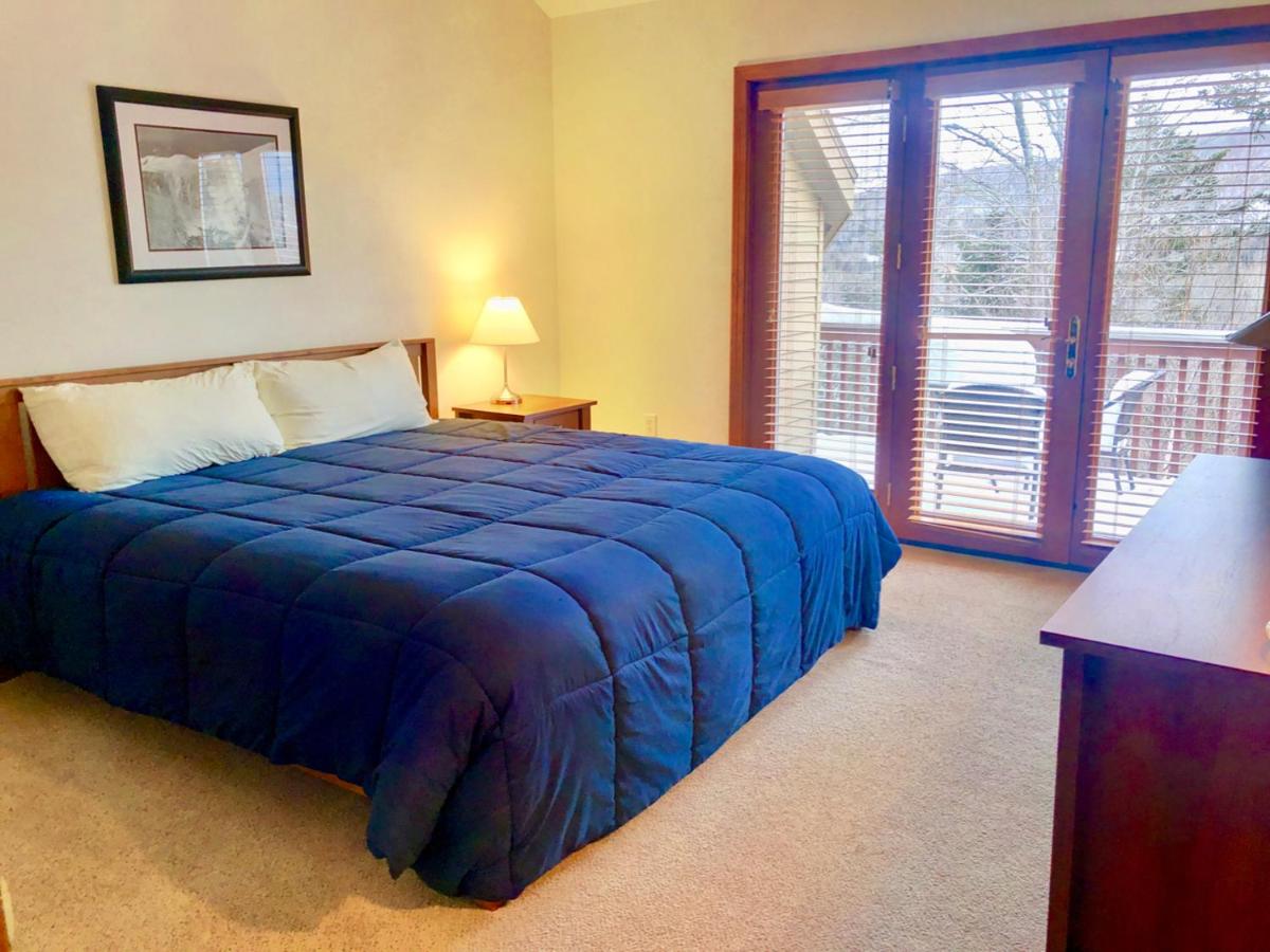| C6 Beautiful views from this Crawford Ridge Townhome a short walk from the slopes