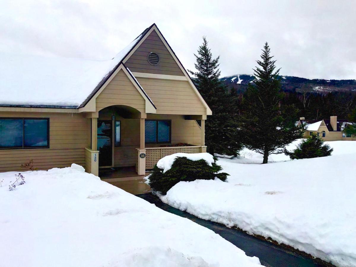 | F3 Fairway Village Condo with great mountain views, 8 minute walk from Omni Mount Washington Hotel!
