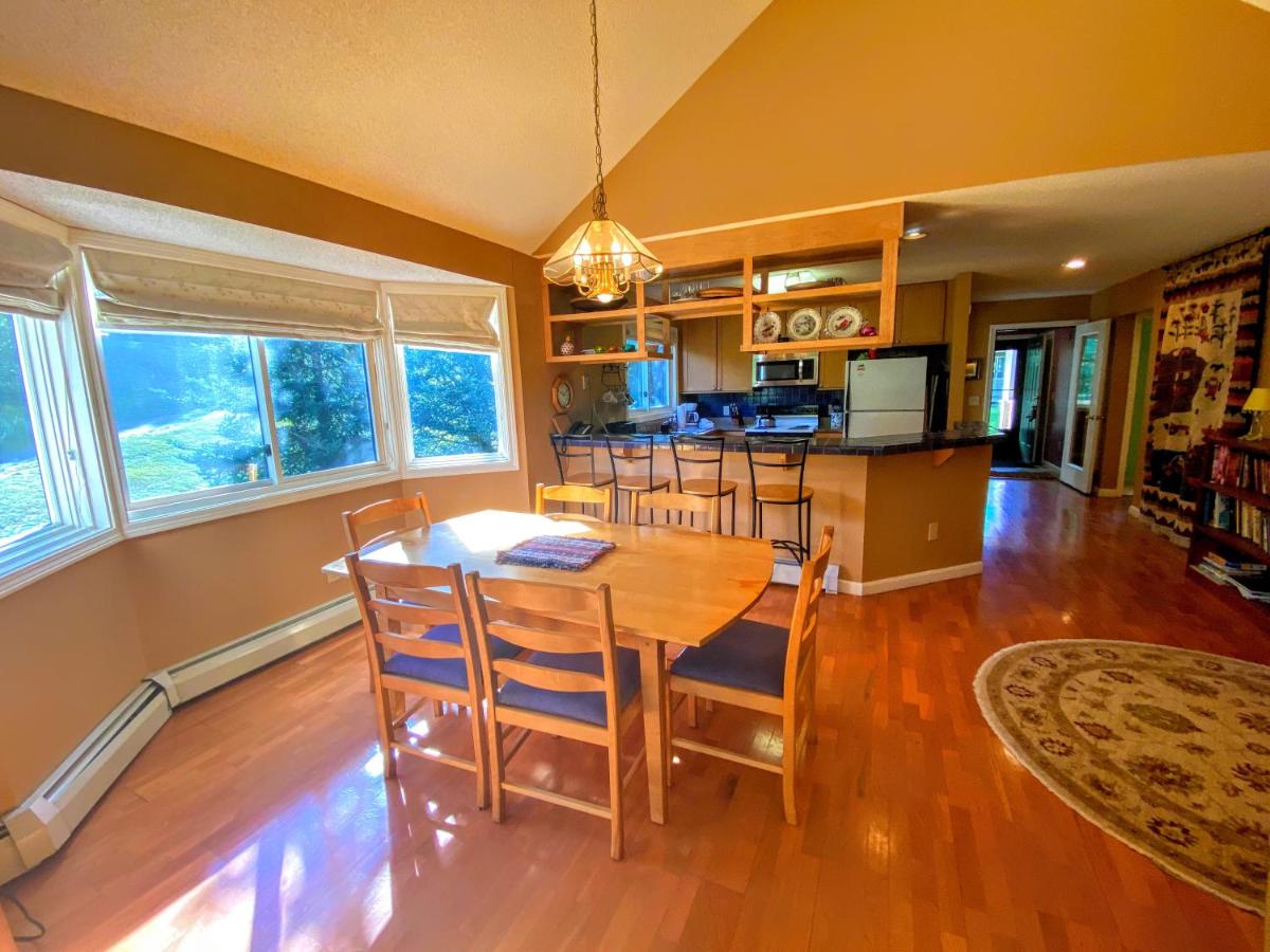 | F6 Townhome with golf course and mountain views in Bretton Woods, next to Mt Washington HotelF6
