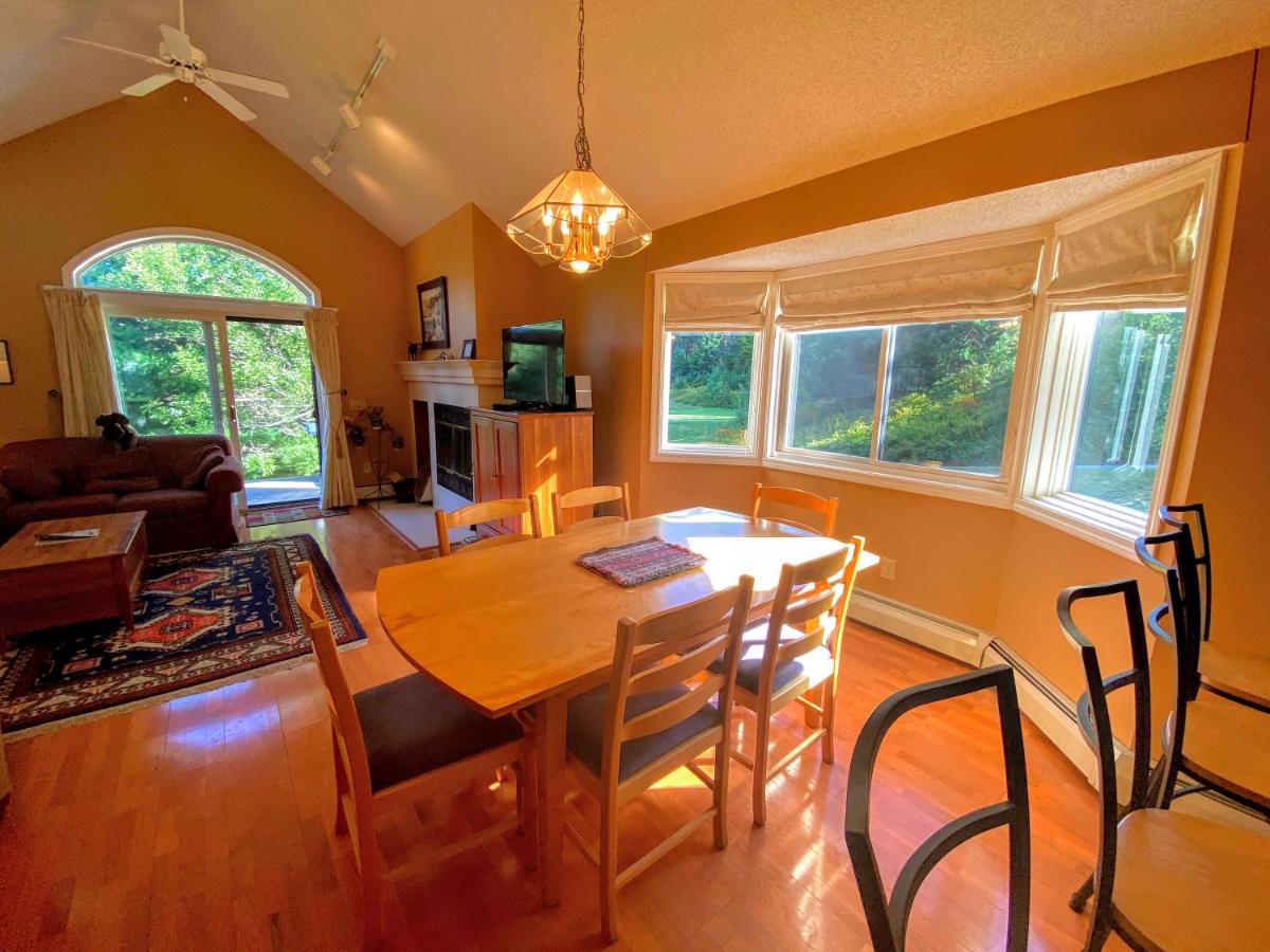 | F6 Townhome with golf course and mountain views in Bretton Woods, next to Mt Washington HotelF6