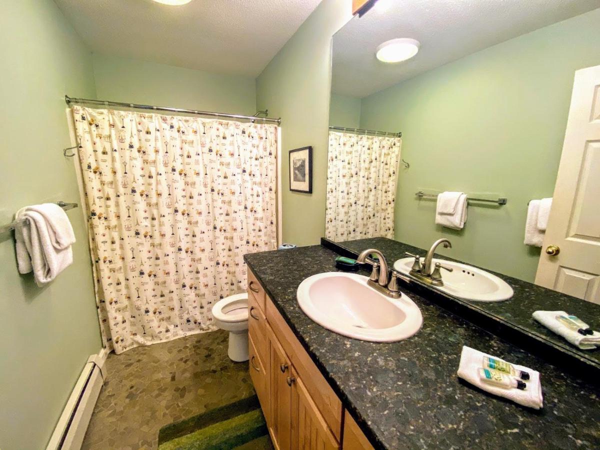 | F6 Townhome with golf course and mountain views in Bretton Woods, next to Mt Washington HotelF6