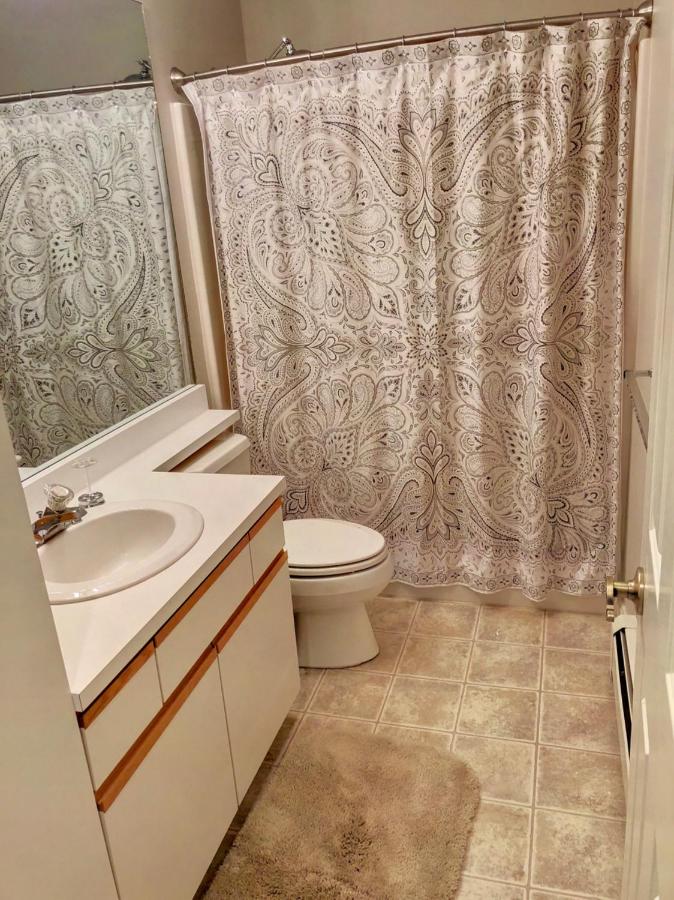 | G4 Modern home with AC within walking distance of golf course and Mt Washington Hotel