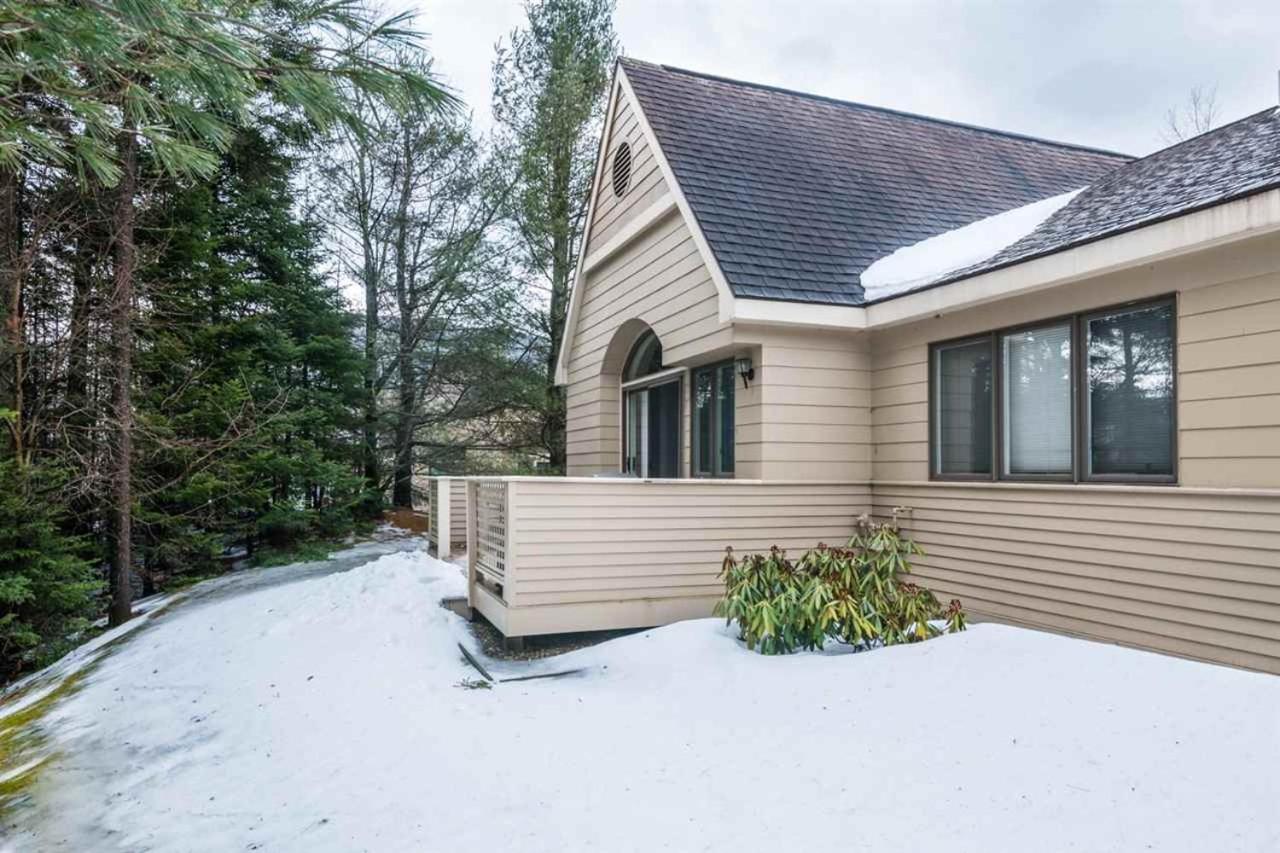  | G5 WOW Stunning single level home next to golf course and Mt Washington Hotel, AC, skiing