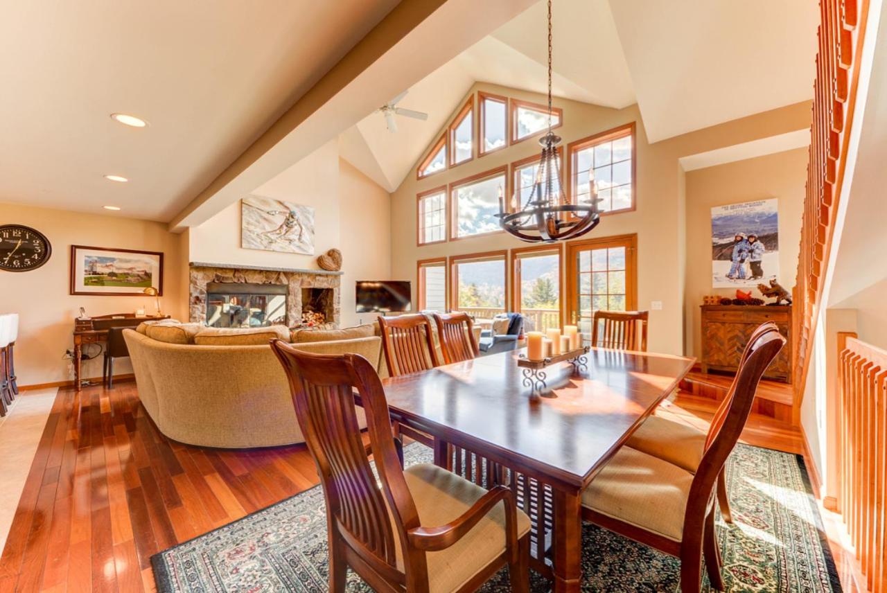 | H4 Ski Slope Views! Bretton Woods condo with easy access to Mt Washington, Skiing, White Mountains!