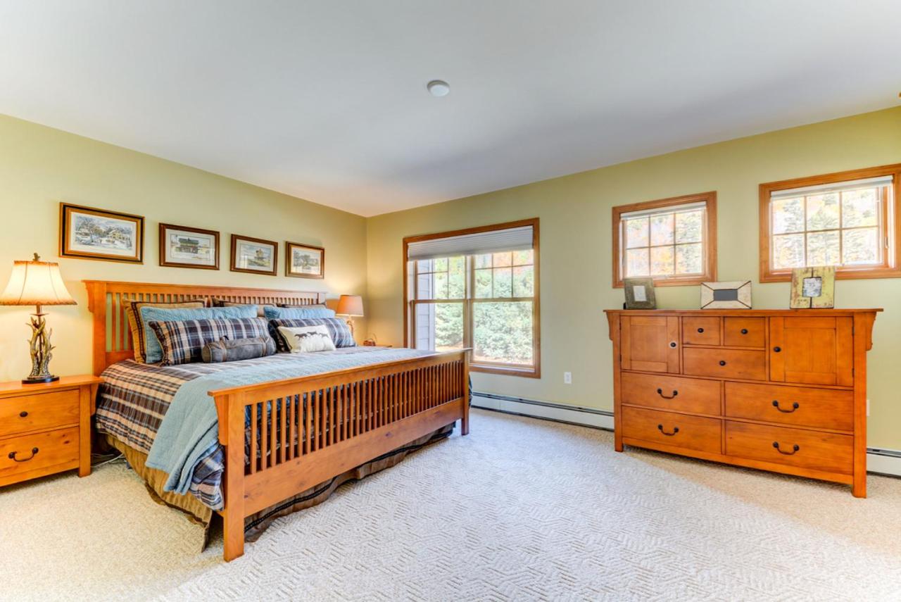 | H4 Ski Slope Views! Bretton Woods condo with easy access to Mt Washington, Skiing, White Mountains!