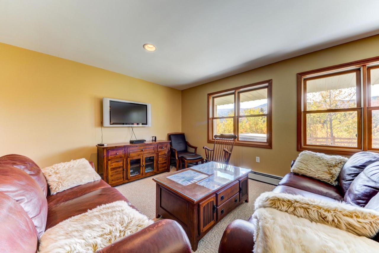| H4 Ski Slope Views! Bretton Woods condo with easy access to Mt Washington, Skiing, White Mountains!