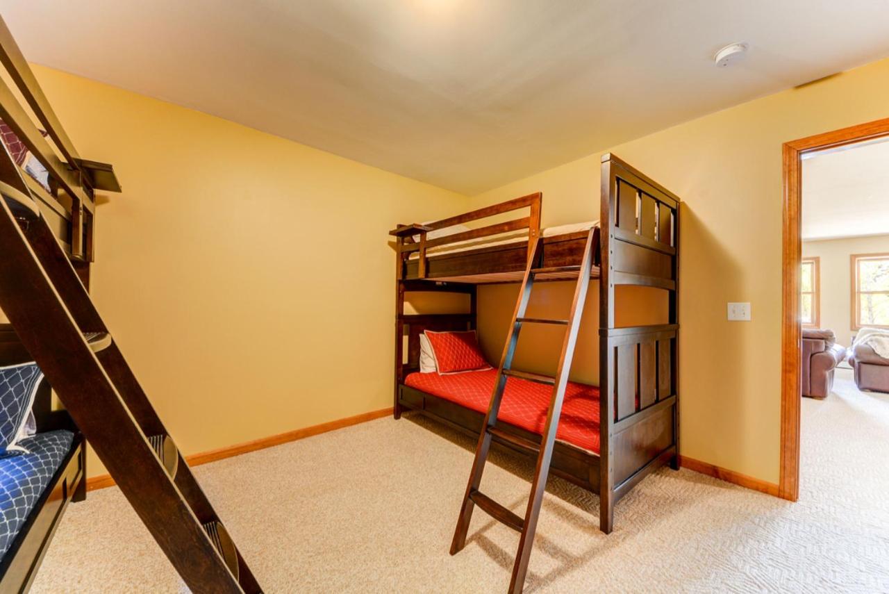  | H4 Ski Slope Views! Bretton Woods condo with easy access to Mt Washington, Skiing, White Mountains!