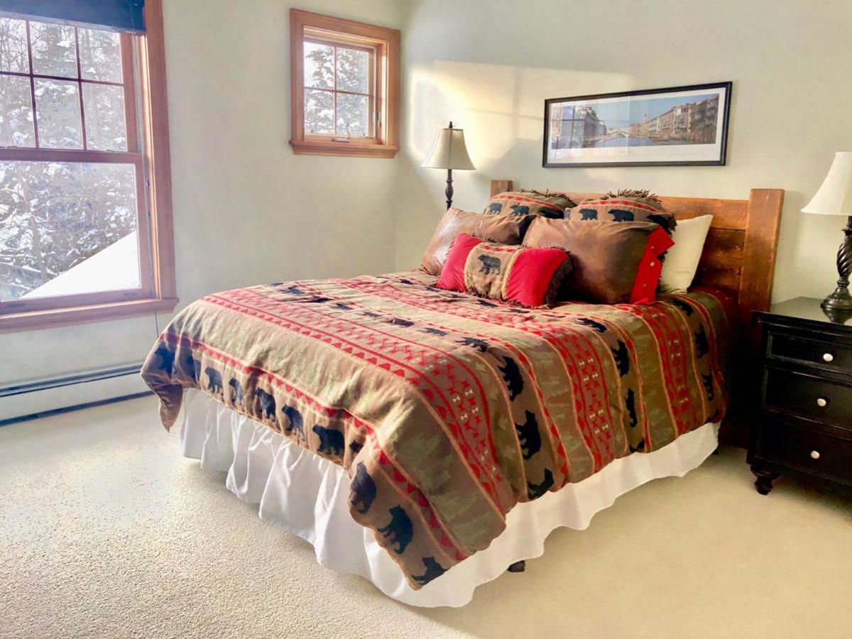 | M1 Luxury home, a short walk from the Mount Washington Hotel AC, heated floor, stunning views