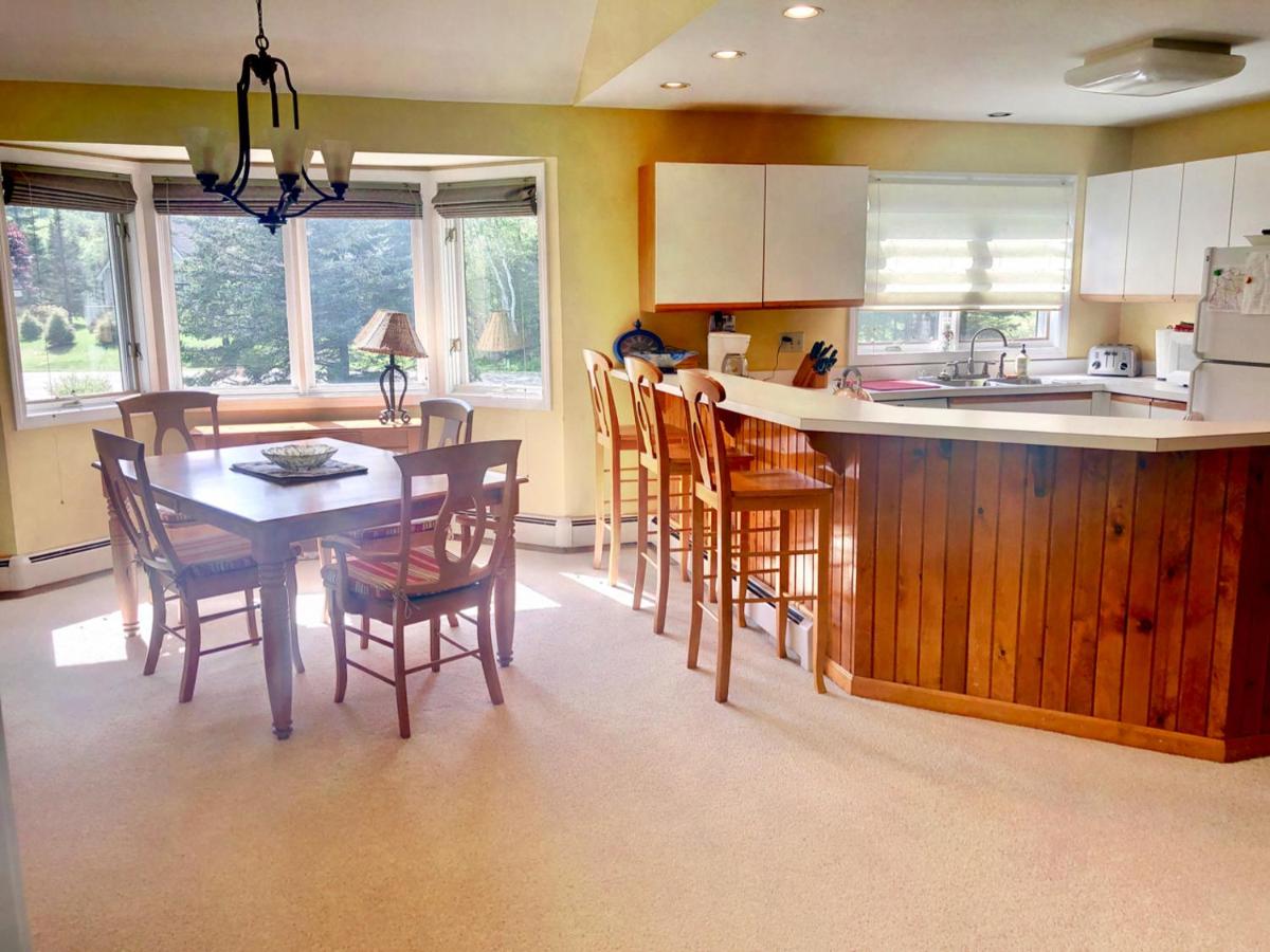 | G2 Sunny and homey Fairway Village Townhome right on the Omni Mount Washington Hotel golf course