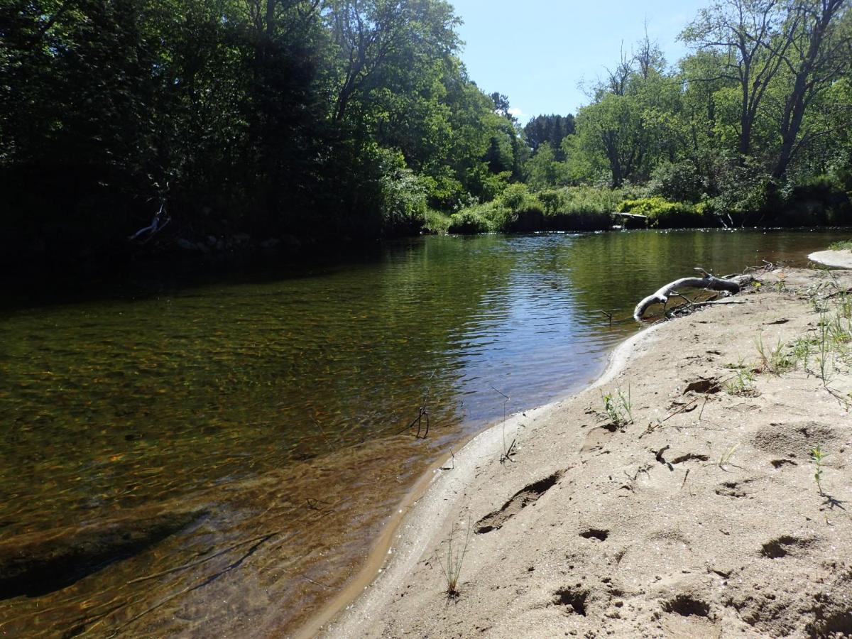 | OR Luxury 'yurt-like' home in Bretton Woods with private beach, firepit, AC, fishing and trails