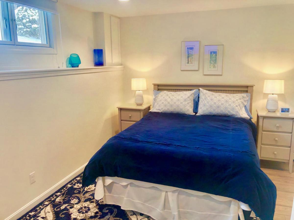 | R5 Completely renovated Bretton Woods condo, AC, unbeatable SKI-IN SKI-OUT location Fast wifi