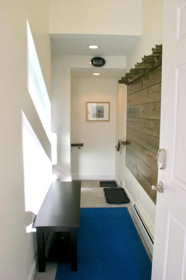  | R5 Completely renovated Bretton Woods condo, AC, unbeatable SKI-IN SKI-OUT location Fast wifi