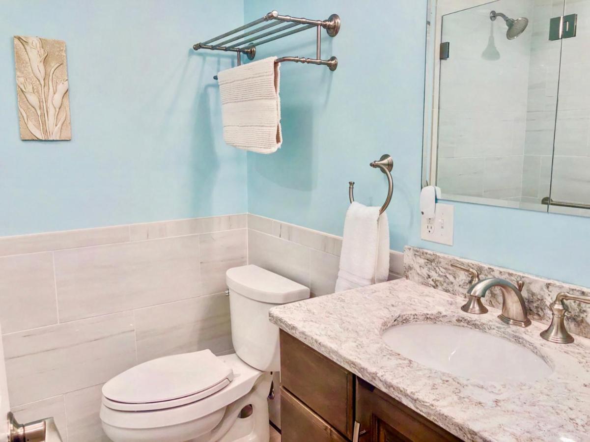 | R5 Completely renovated Bretton Woods condo, AC, unbeatable SKI-IN SKI-OUT location Fast wifi