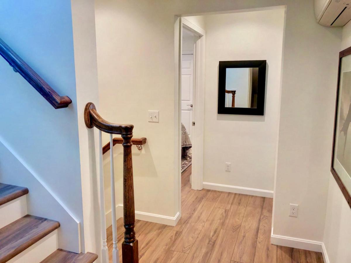 | R5 Completely renovated Bretton Woods condo, AC, unbeatable SKI-IN SKI-OUT location Fast wifi