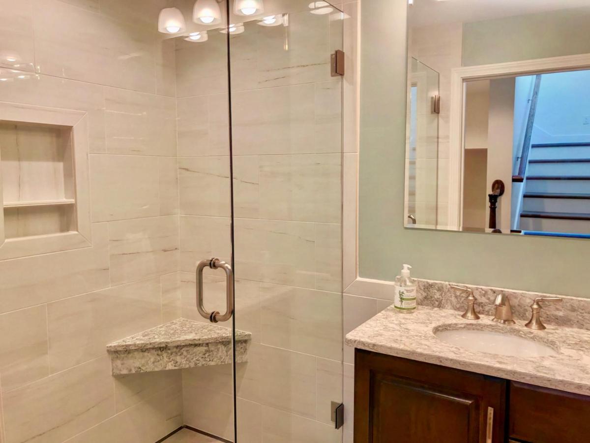 | R5 Completely renovated Bretton Woods condo, AC, unbeatable SKI-IN SKI-OUT location Fast wifi