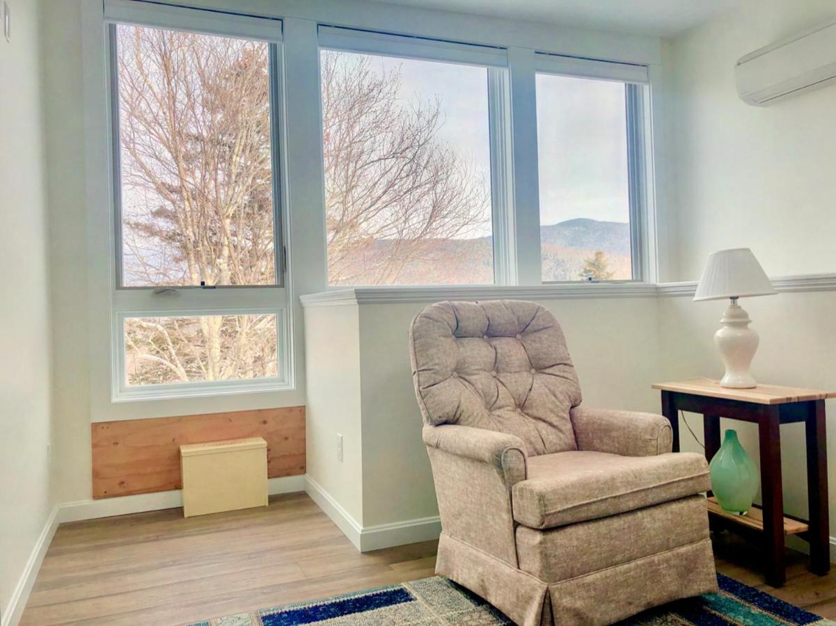 | R5 Completely renovated Bretton Woods condo, AC, unbeatable SKI-IN SKI-OUT location Fast wifi