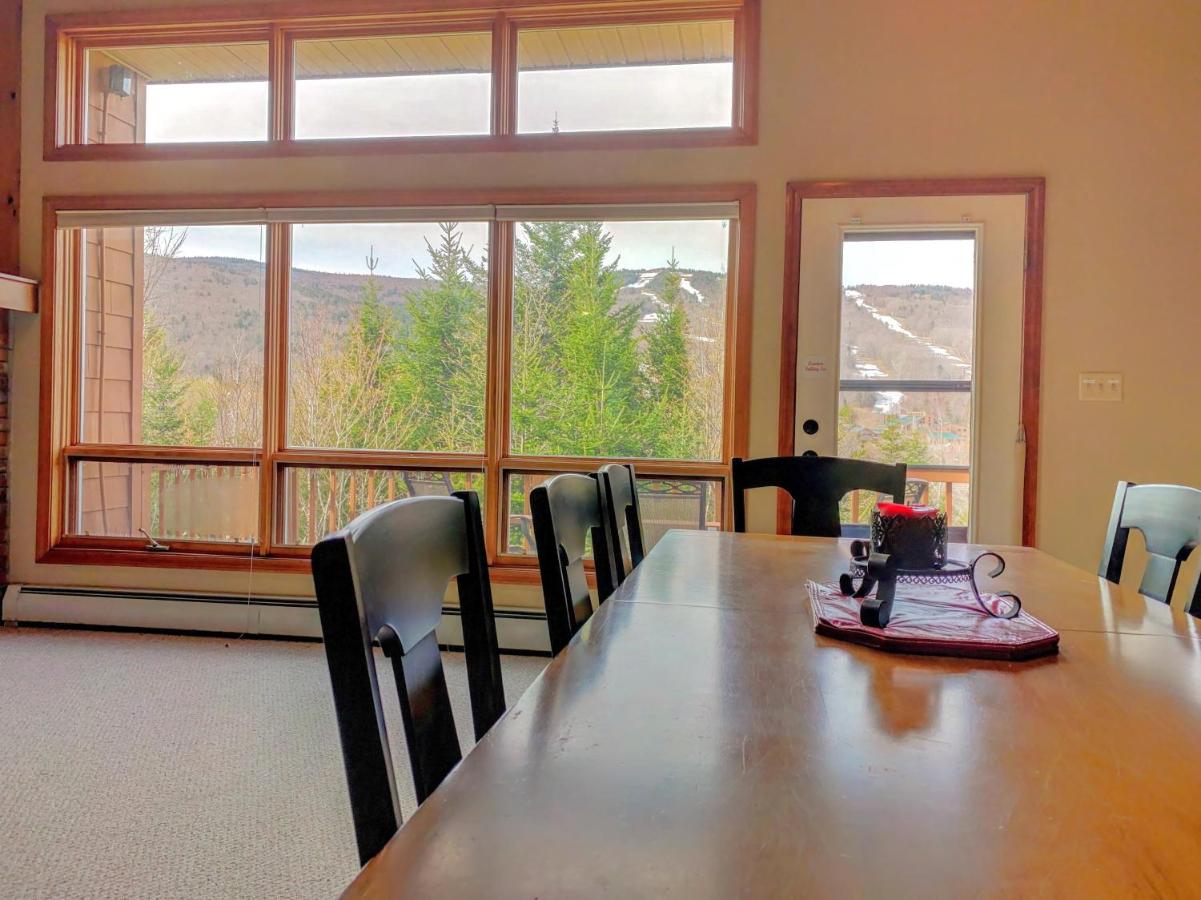 | W1 Cozy and comfortable Bretton Woods condo with ski slope views, fireplace
