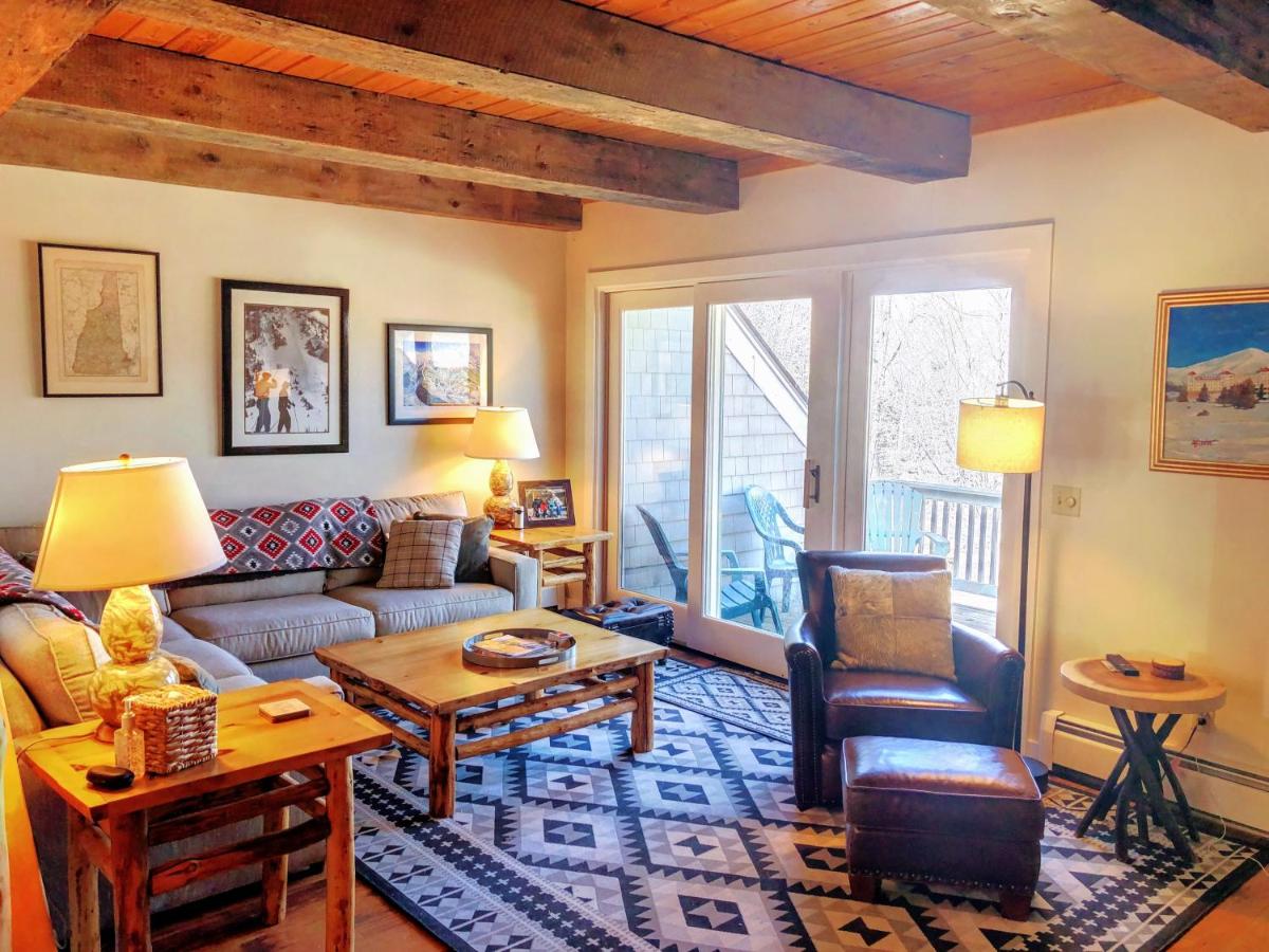 | R6 Upscale rustic Bretton Woods condo in unbeatable SKI-IN SKI-OUT location Fireplace fast WiFi