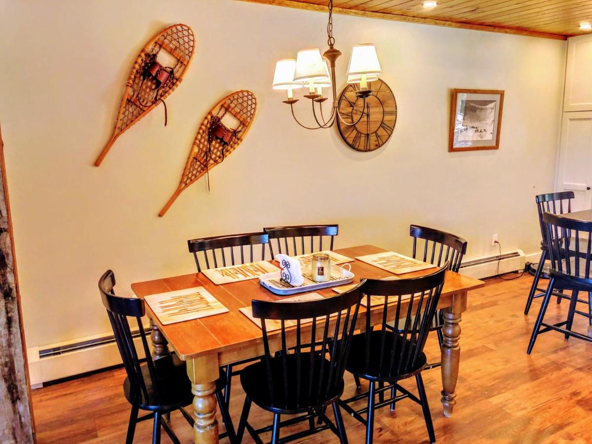 | R6 Upscale rustic Bretton Woods condo in unbeatable SKI-IN SKI-OUT location Fireplace fast WiFi